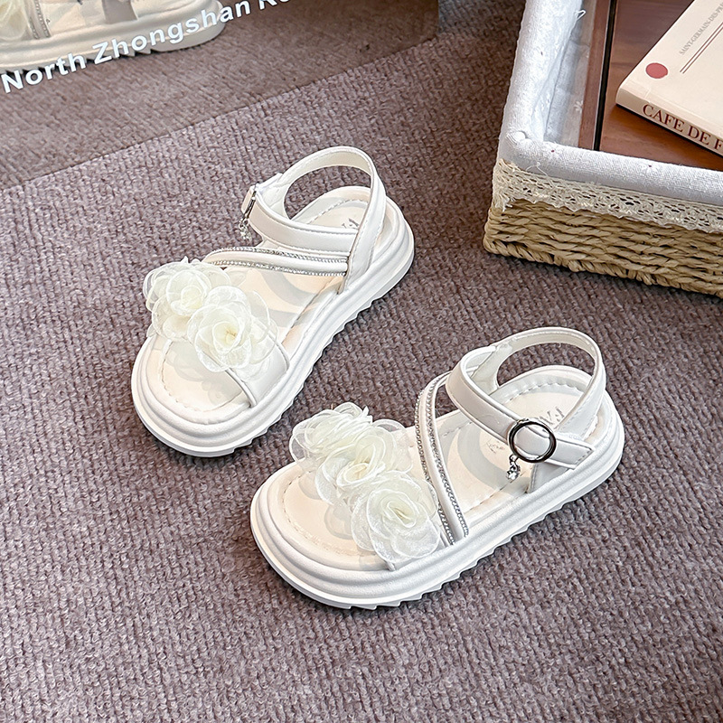 Niñas flores princesa sandalias de verano 2026 nuevas zapatos de playa antideslizantes de suela suave para niños zapatos romanos de niña image 7
