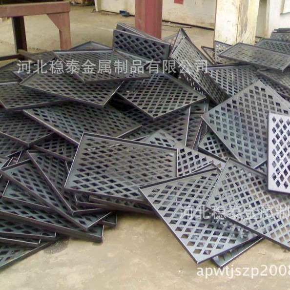 厂家供应材质430不锈铁板冲孔网、304圆孔网、梅花形、人字形