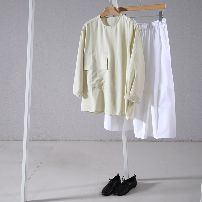 Pre-Sale Mumi Silk Cotton, Single Flap Pocket, Single Shoulder Opening, Drop Shoulder Sleeves, Loose Fit, Round Neck Shirt for Women