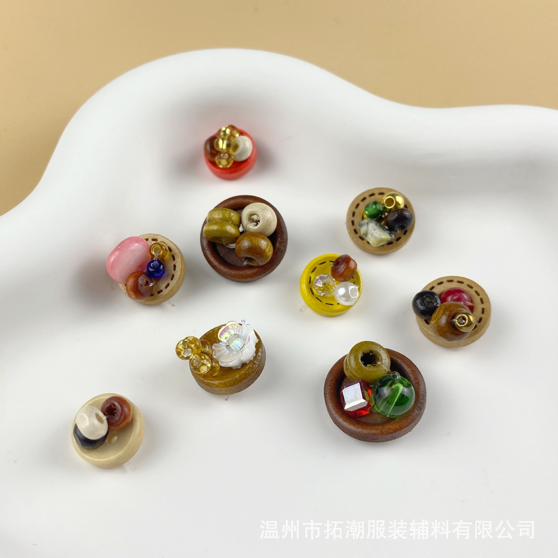 Wooden cheongsam