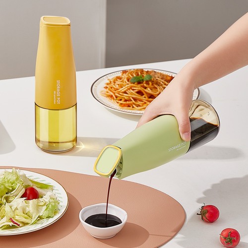 Youke automatic opening and closing oil pot kitchen non-hanging oil separator bottle seasoning bottle household sesame oil bottle gravity opening and closing oil pot