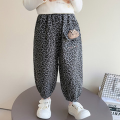 女童时髦裤子秋2025新款儿童洋气豹纹休闲裤宝宝春秋超好看束脚裤