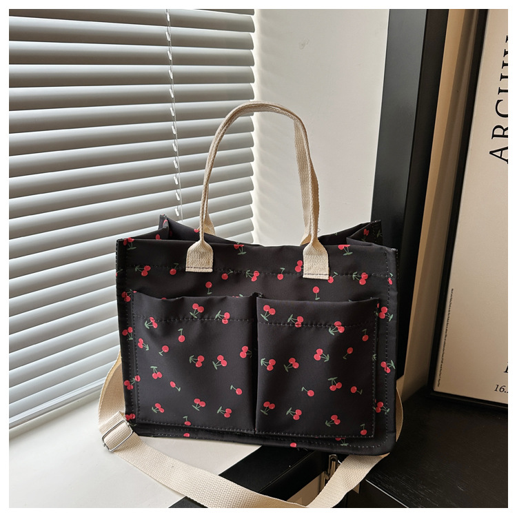Large-capacity canvas student class 2024 Autumn new Korean-style trendy and personalized printed tote handbag for women undefined