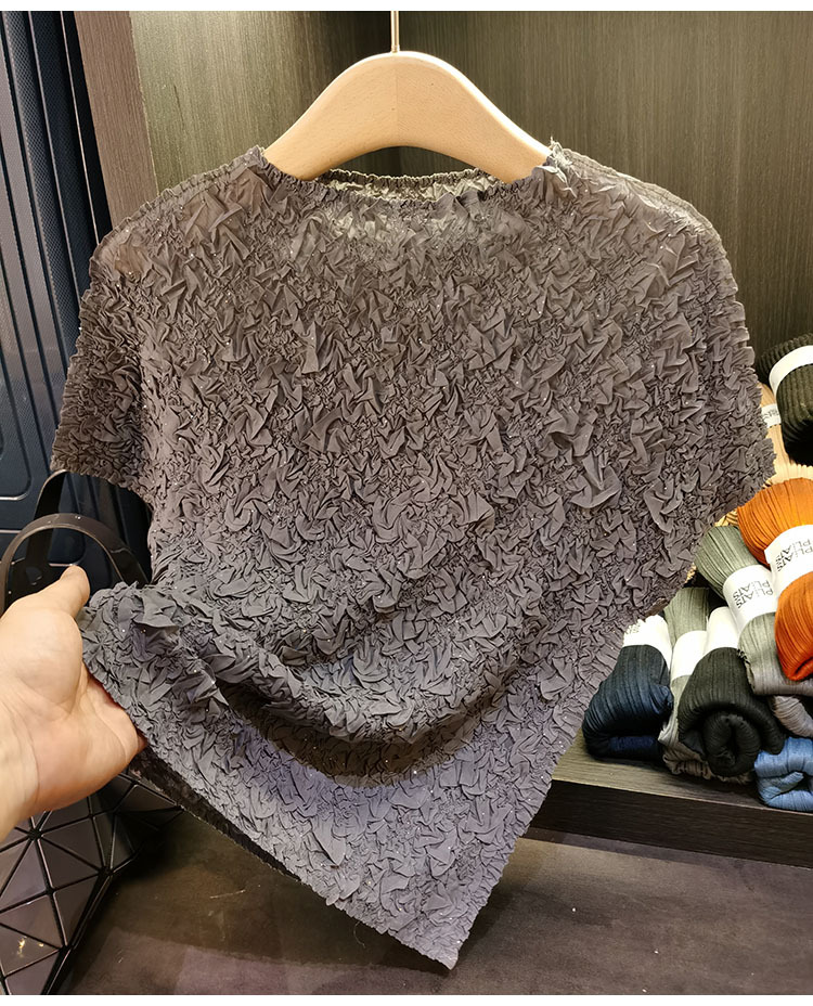 Áo thun ngắn tay nữ cổ tròn xếp li dập nổi kim cương, chất liệu cotton phối polyester, form suông thoải mái, phù hợp đi làm và dạo phố mùa hè — Màu hồng, Màu xanh lá, Màu mơ chi tiết 24