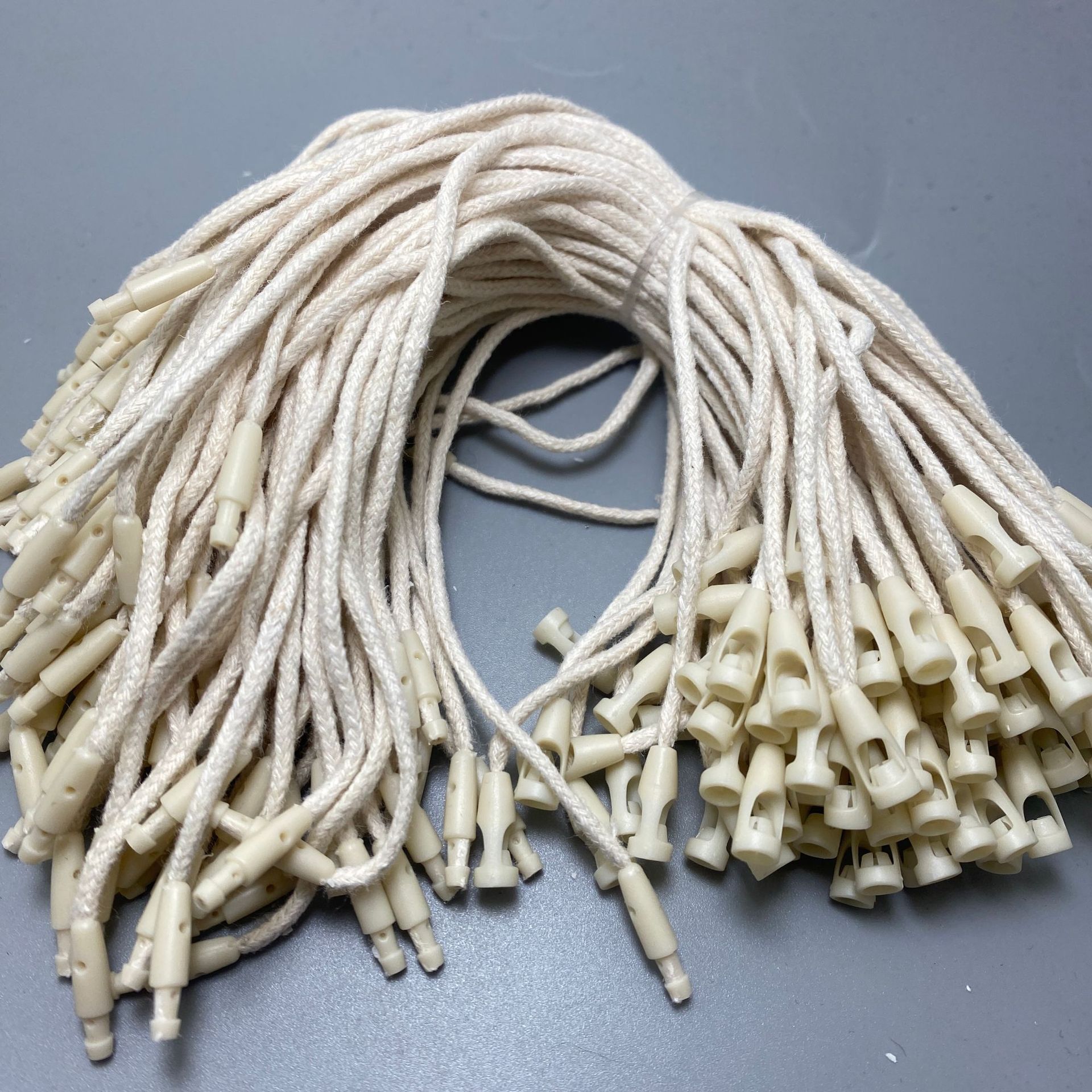 Cordón de Bala para Etiquetas de Ropa de Hilo de Algodón y Plástico