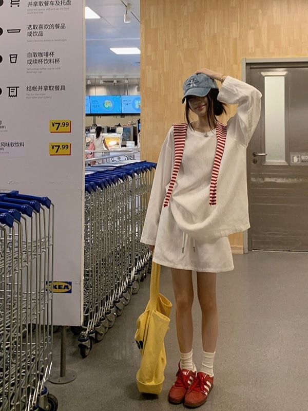 韩系松驰感减龄条纹披肩宽松长袖T恤半身裙裤女2025秋季时尚套装|undefined
