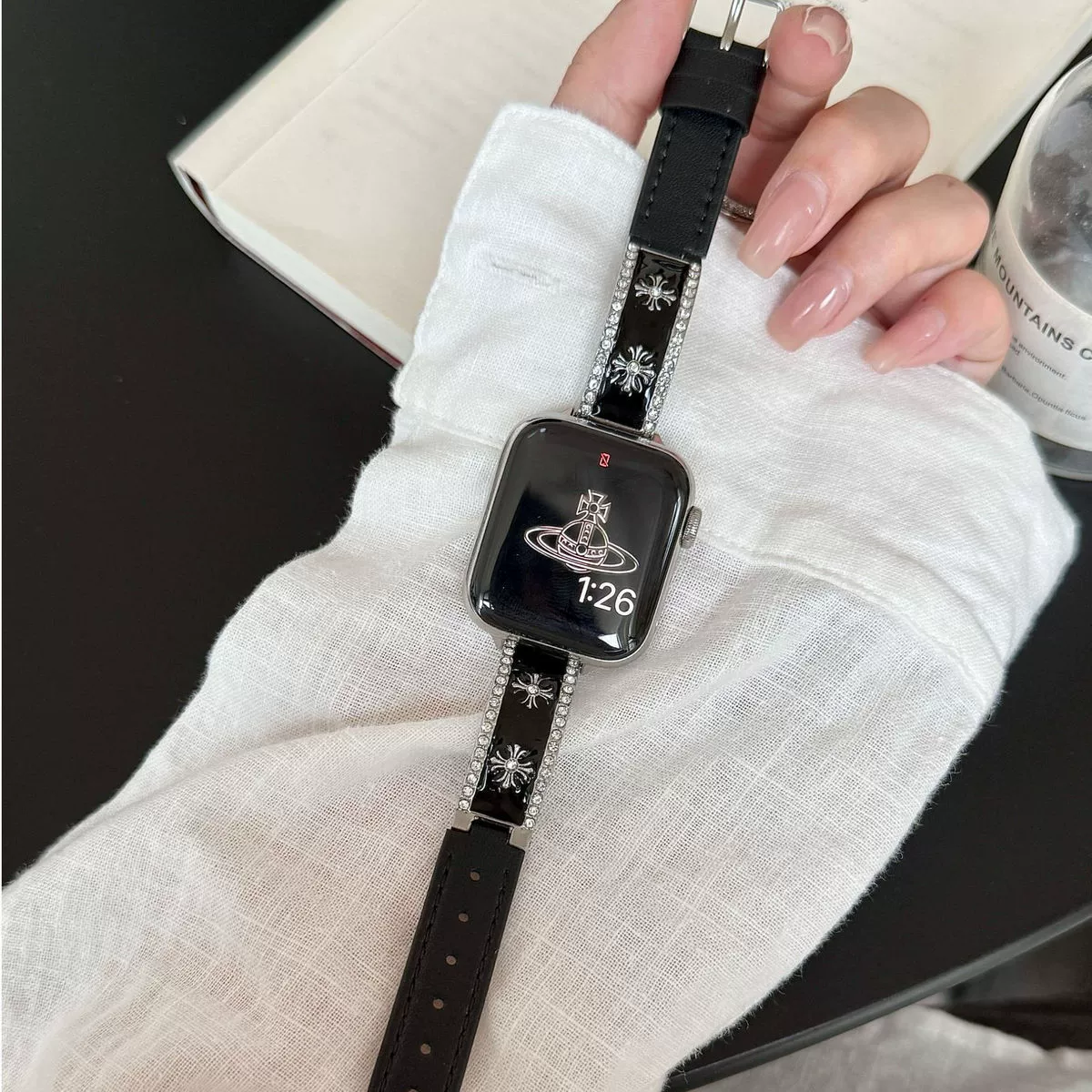 Именной эмалированный ремешок из кожи Crow heart для iWatch/987654 поколения SE женский