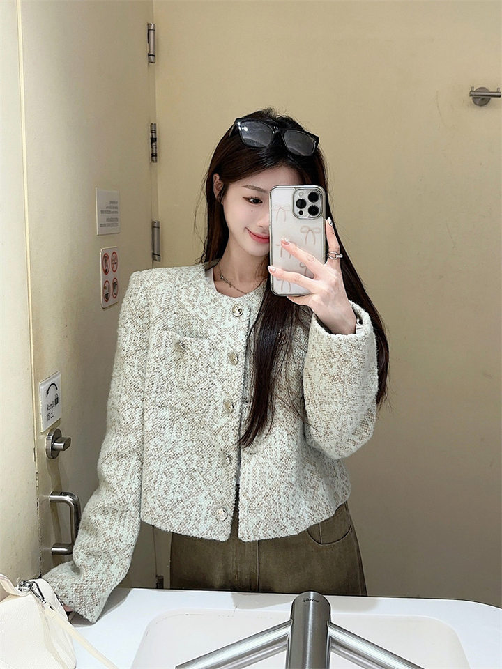 Áo khoác ngắn nữ dáng Chanel chất liệu dạ len phối sợi mohair, tay dài cổ tròn — màu xanh nhạt chi tiết 3