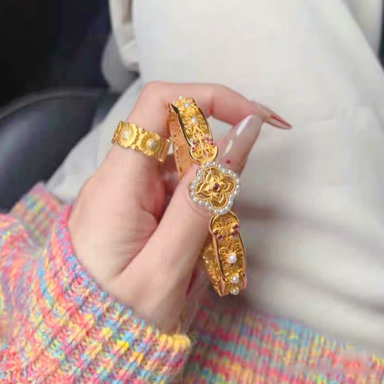 古法沙金手镯珍珠花丝轻奢百搭女款素年锦时镯子铜镀金饰品手饰-阿里巴巴