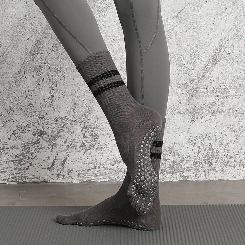 Calcetines largos de yoga antideslizantes para mujer, medias profesionales de media pantorrilla para Pilates, calcetines deportivos a rayas para fitness, primavera
