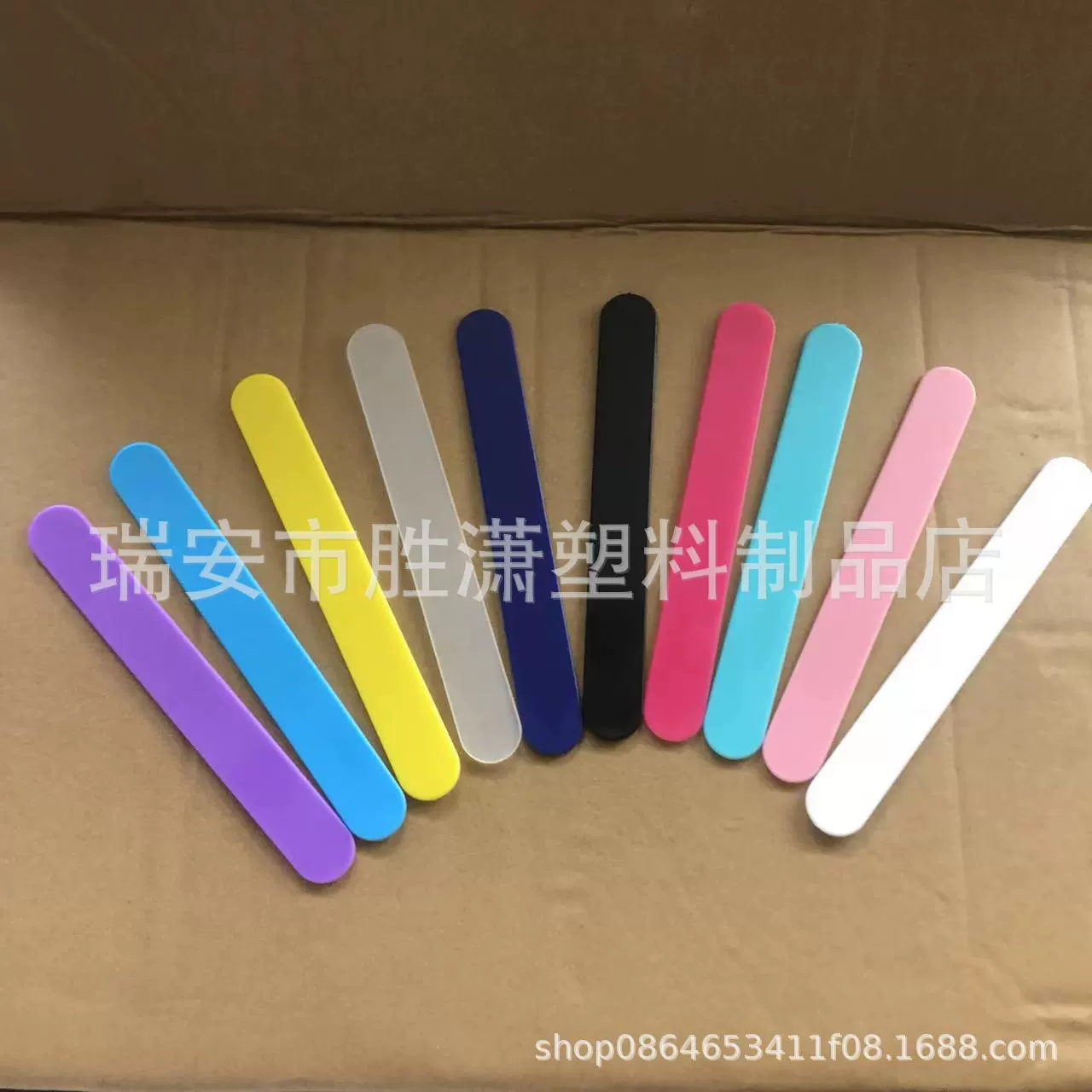 Покрасьте трубку бара ПП шевелилки пластиковую плиту ПП устранимое большое количество в запасе