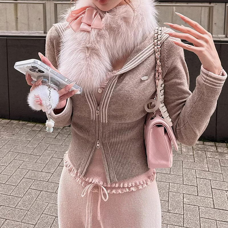 It's hard not to love the crew neck five-color double zipper striped sweater autumn and winter slim fashion cardigan top