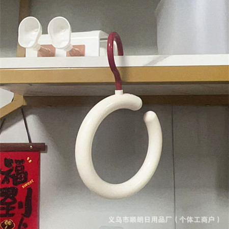 プラスチックフック多機能回転式パンチフリースカーフ帽子バッグハンガーラウンドシルクスカーフディスプレイラック|undefined