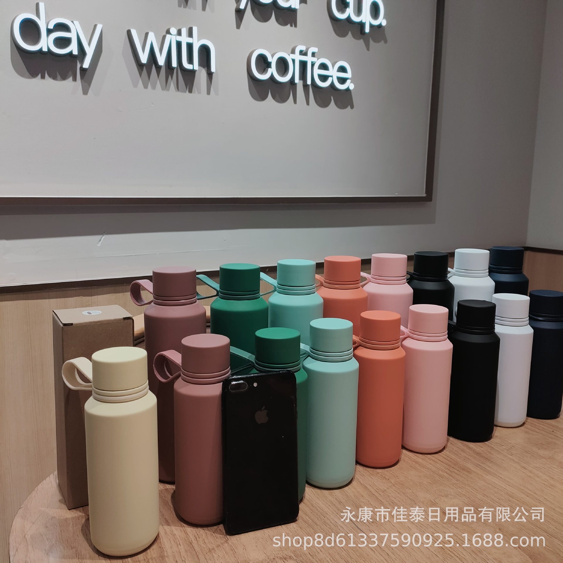 2024 nuevo en stock americano boca pequeña taza de vacío portátil mango de silicona pintura de goma taza de agua taza de vacío de acero inoxidable