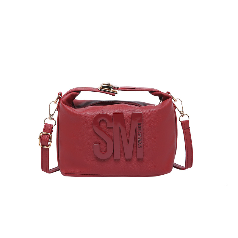 Bolso de hombro 2025 primavera nueva bolsa de cámara ancha correa de hombro letras bolso de moda simple mochila de estilo extranjero mujer