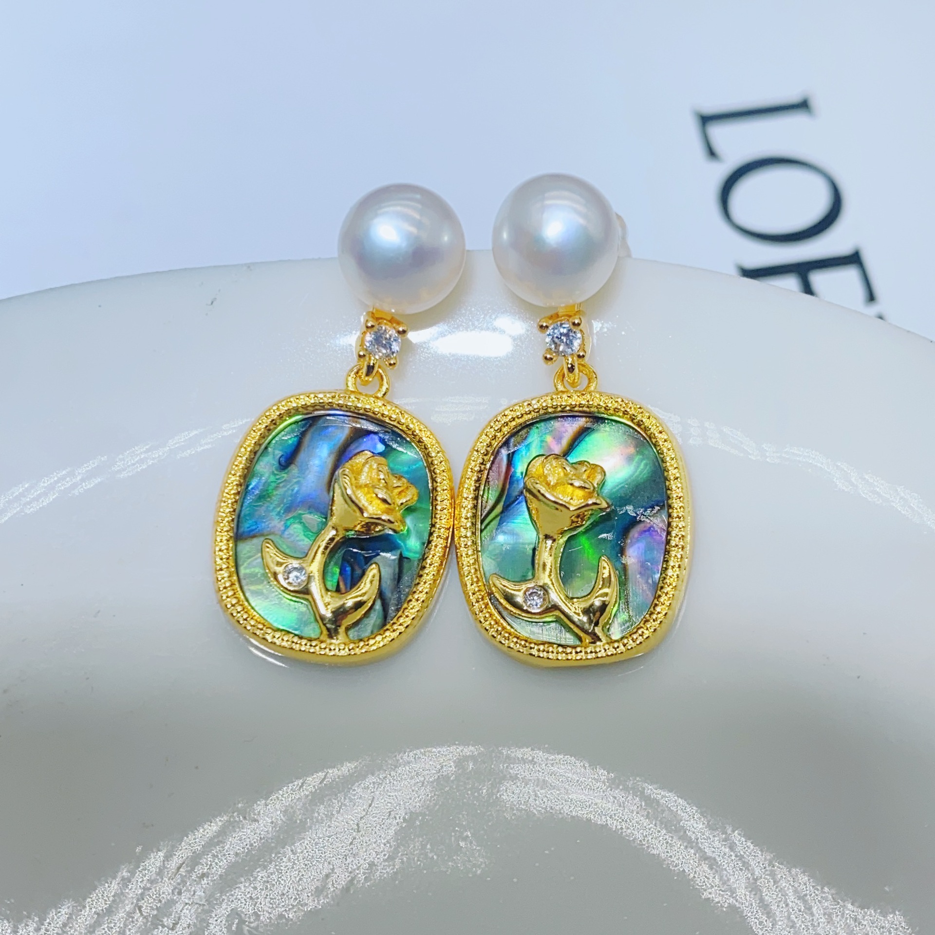 1514 골든 화이트 비즈