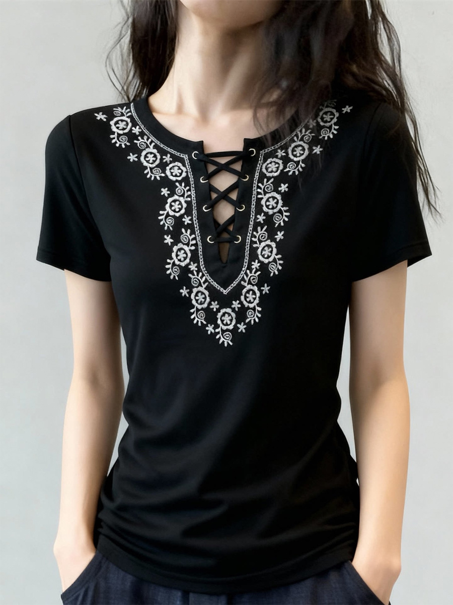 Áo nữ tay ngắn cổ tròn phong cách Bohemian thêu họa tiết, dáng rộng thoáng mát — màu đen