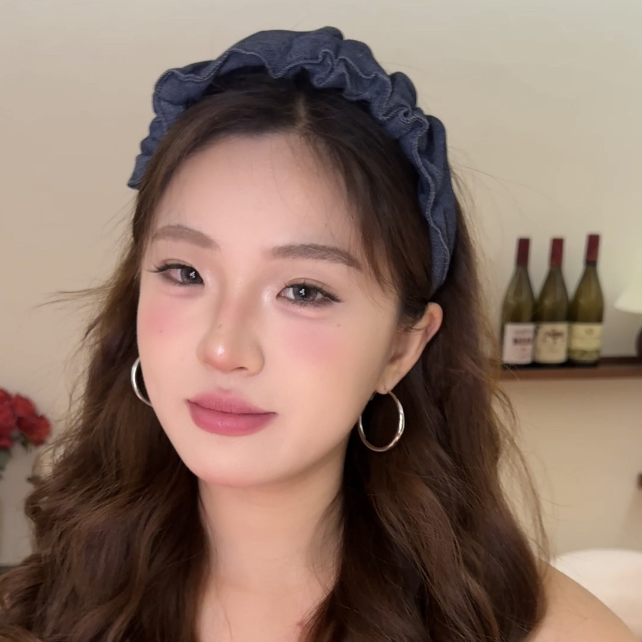 Dark blue pleated wide-brimmed headband