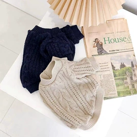 狗狗服装;宠物围巾;宠物项圈