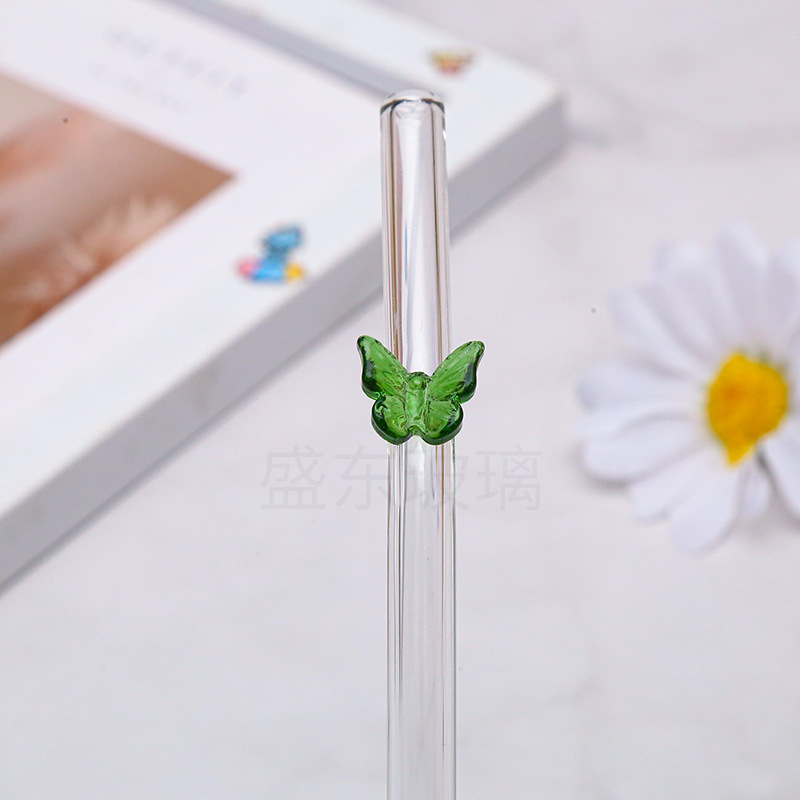Nueva mariposa de color de paja de vidrio resistente al calor anti-escaldadura anti-lápiz labial multicolor opcional no desechable estilo de niña
