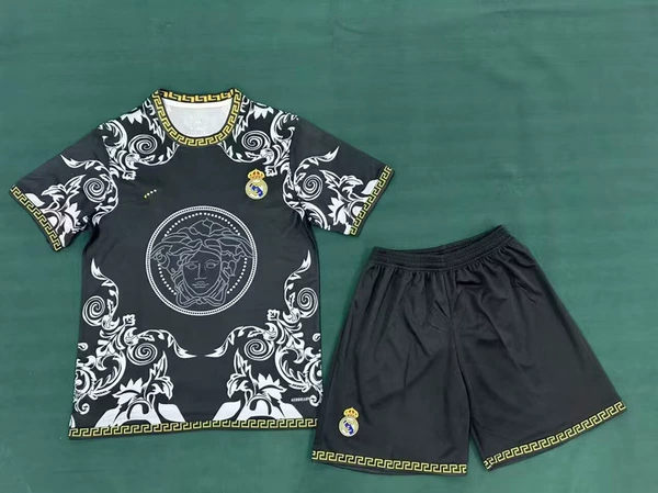 2526 Реал (Versace) чёрный