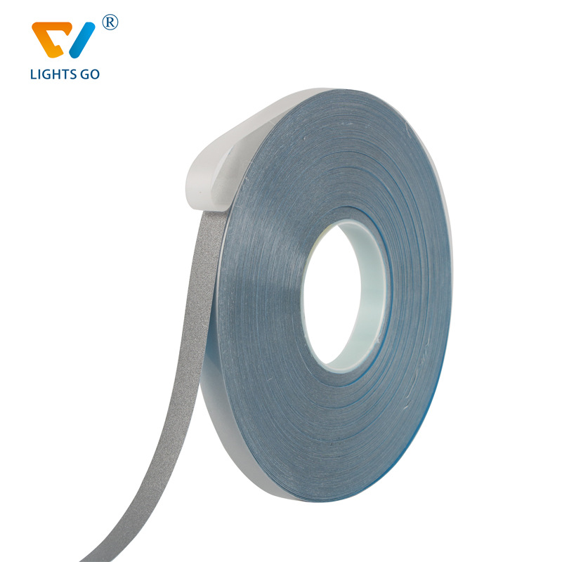 厂家供应服装烫压反光条织带反光条烫压亮银反光膜耐磨烫压反光膜