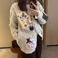 重工复古刺绣贴布翻领毛衣外套女秋冬新款设计感涂鸦小众针织开衫