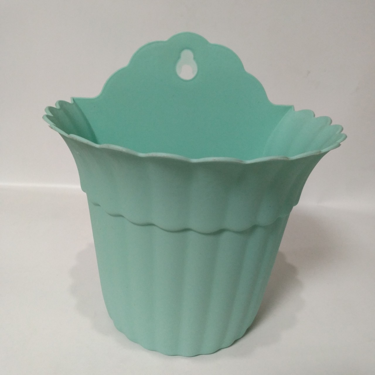 Wall -mounted flower pot?