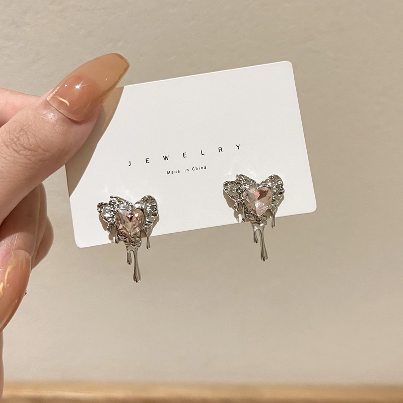 H5730 love earrings pair