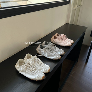 ������ٵ�ӖЬŮ2026�����¿�С���͹����e�\��Ь�ٴ����m����Ь