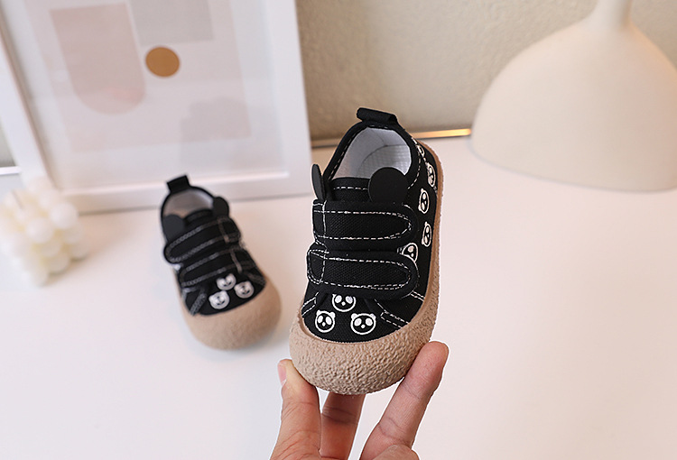 Korean version cute cartoon children's canvas 2023 Spring and Autumn new trendy boys' biscuit shoes, girls' casual shoes_voghion.com