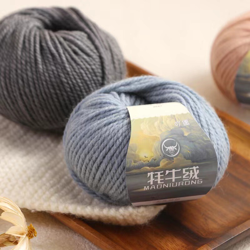Yak Wool 3-Ply Wool Yarn for Hand Knitting Medium-Thick Sweaters, Coats, Crochet Scarves, Hats, Wholesale Yarn from Manufacturer