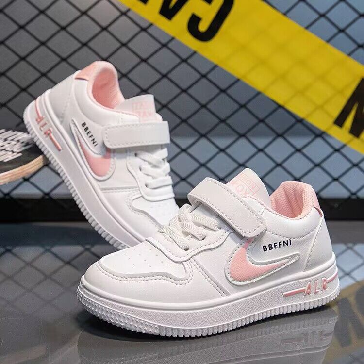 Pelle piccola bianca 2023 primavera nuove ragazze dei ragazzi Star Velcro edizione coreana scarpe da tavolo per bambini medie e grandi_voghion.com