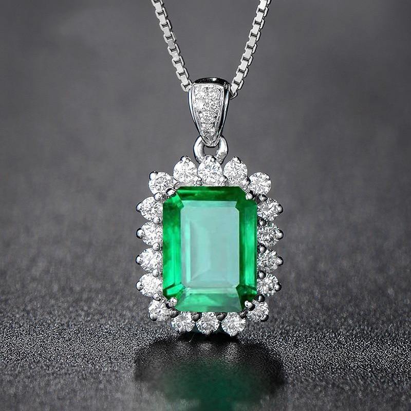 Elegant Classical Lady Square Copper Inlay Zircon Pendant Necklace display picture 2