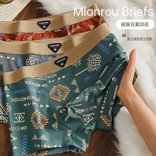 ��ʽ�͹���ʿ���ރ�ѝ���m������͸��ƽ�����峱���Ľ������ź�