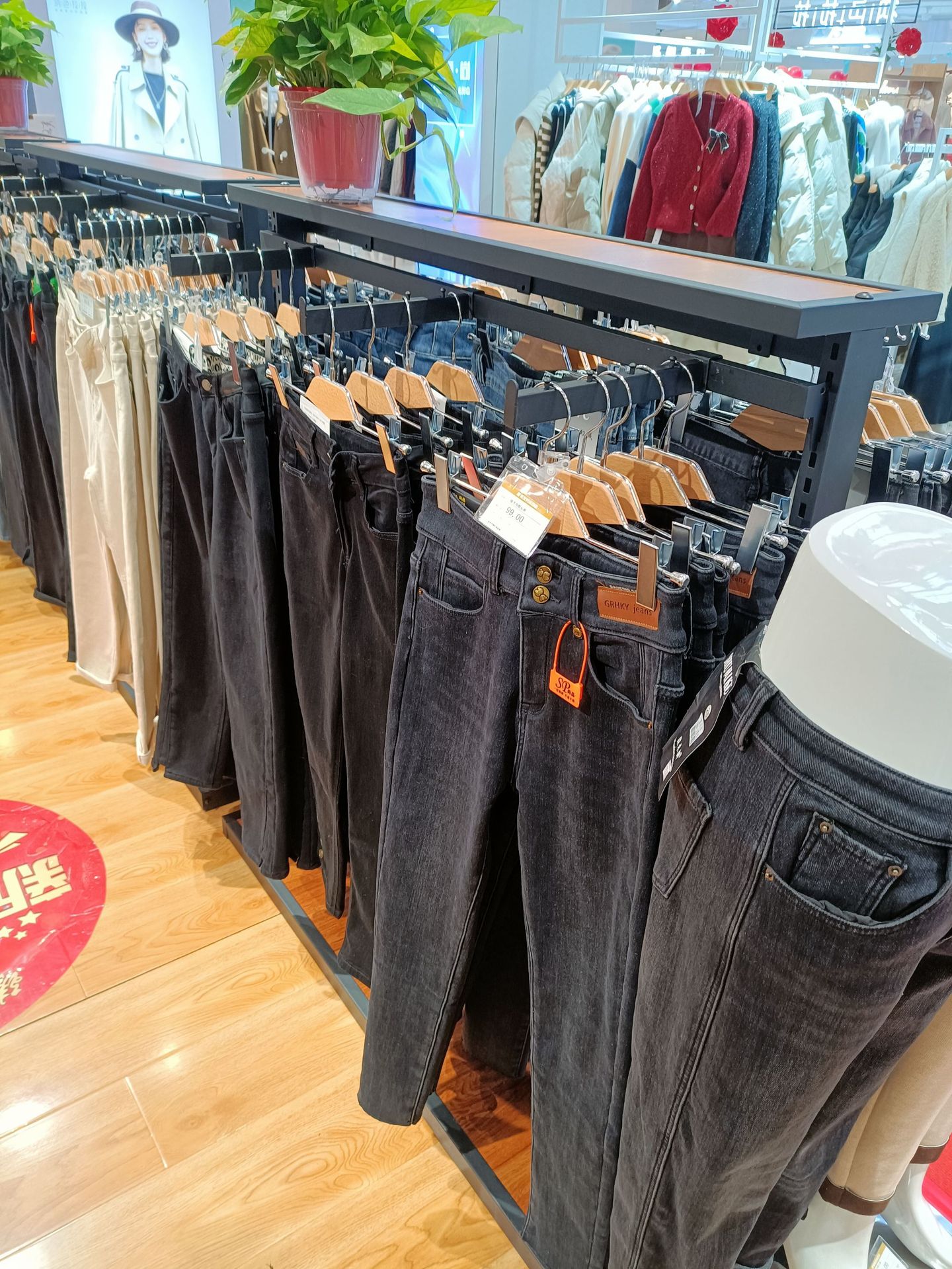 O1CN01BiJu9q1RvHSL1SkDd_!!0-ra