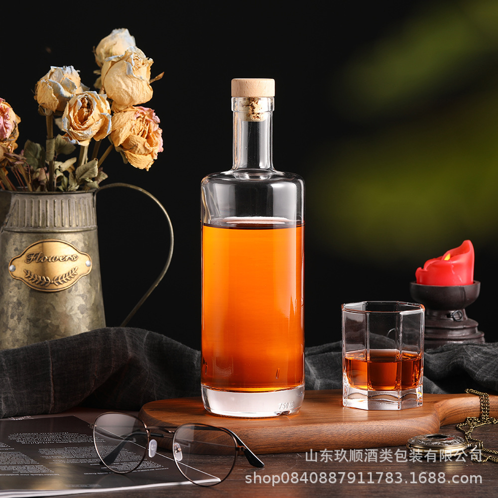 700m伏l特加厚底郎姆酒瓶威士忌酒瓶500ml晶质料玻璃瓶洋酒瓶