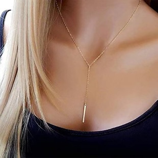 New Explosive European and American Simple Long Square Pendant Necklace Niche High-end Simple Fashion Woolen Chain Necklace