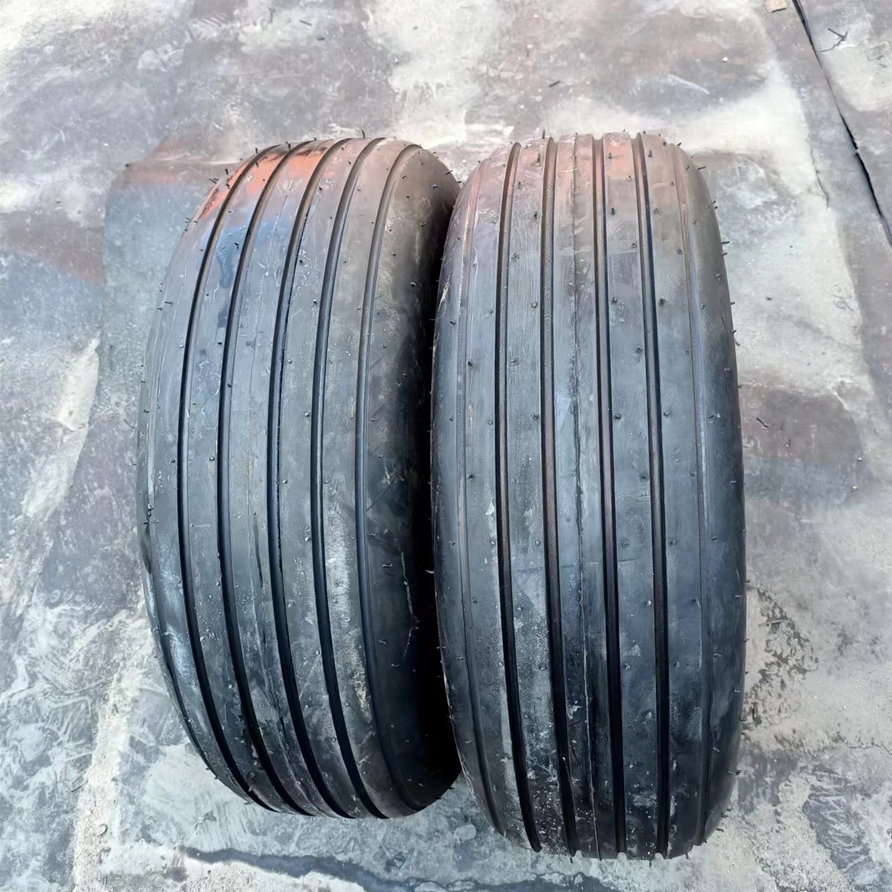 供应农机具轮胎9.5L-15 捆草机轮胎收割机割草机轮胎9.5L-15现货