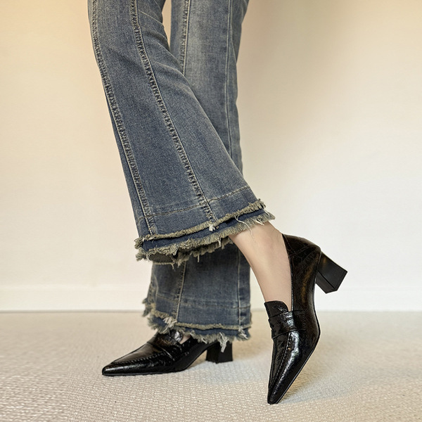 Retro shoes English style