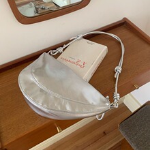 �n��С��Ҹ�°���Ůʽ2026�¿�r���R�����ٴ�ins�μ��б���