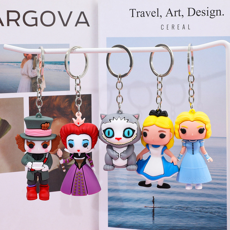 Large Alice in Wonderland Keychain Four-Section Chain Set Princess Keychain Car Doll Machine Small Gift
