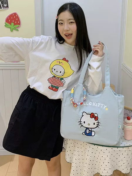Korean-style, relaxed-fit tote bag, nylon embroidered women's bag, versatile, large capacity, suitable for commuting, with a sophisticated and unique design, a small shoulder bag