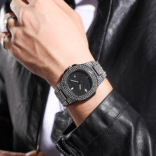 European and American hip-hop elements, fashionable diamond-filled men's and women's watches, men's square large gold watches, fashionable steel belt quartz watches