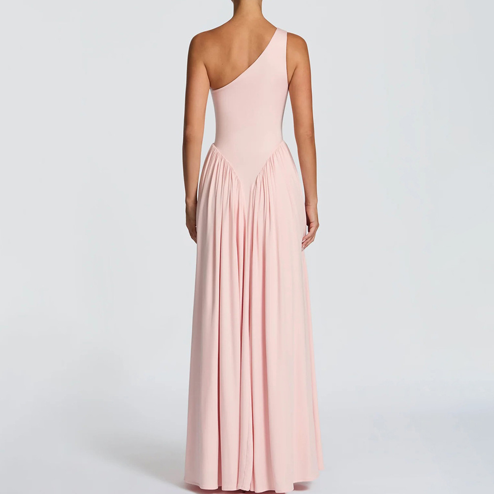 Amazon 2026 verano nuevo temperamento elegante hombro inclinado vestido largo de color sólido hombro abierto delgado plegado vestido grande