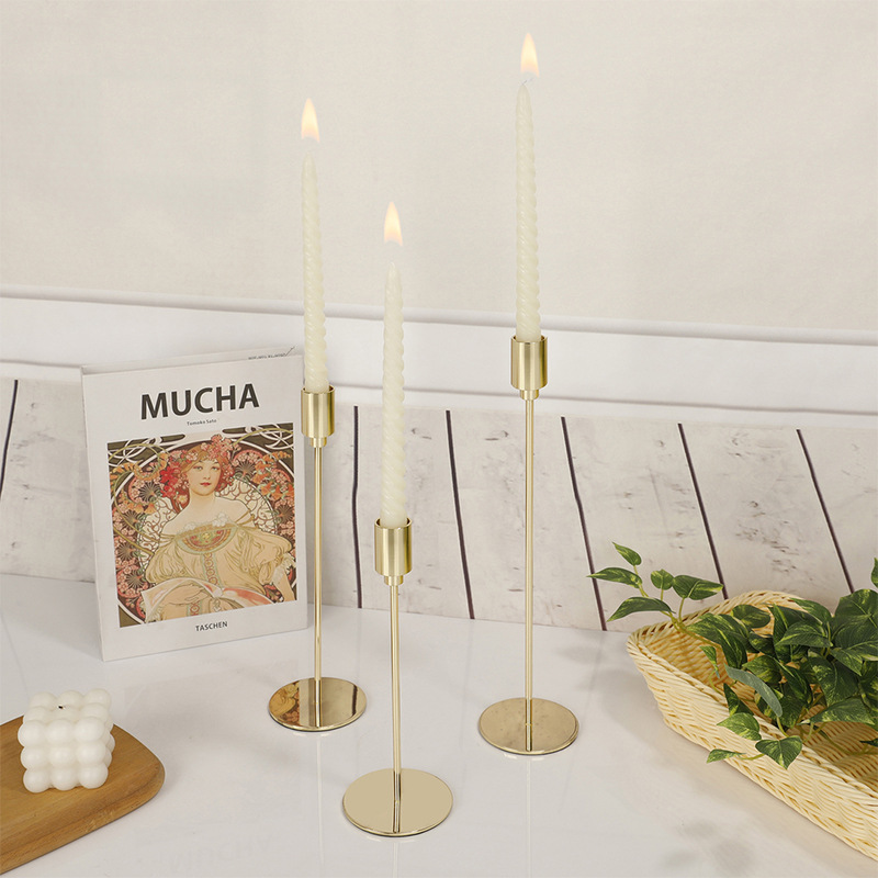 Transfronterizo amazonas candelabros metal forjado mayorista candelabros adornos de casa sala de estar artesanías boda estilo europeo