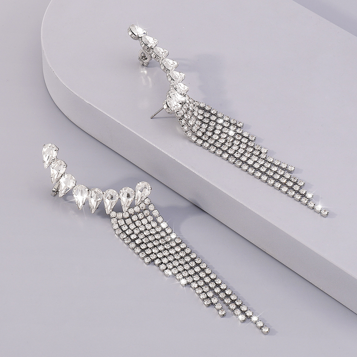 20g Weight Rhinestones Inlay Material Earrings Classification Alloy Material Geometric Pattern Women'S Gender Fashion Style Gold, Silver Color Fashion Geometric Alloy Rhinestones Drop Earrings 12