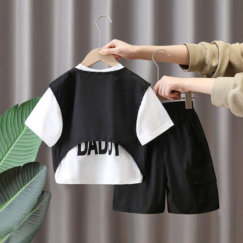 7295 Traje de verano para niños 2025 verano nuevo estilo para niños camiseta de manga corta chaleco de tres piezas de verano delgado de moda