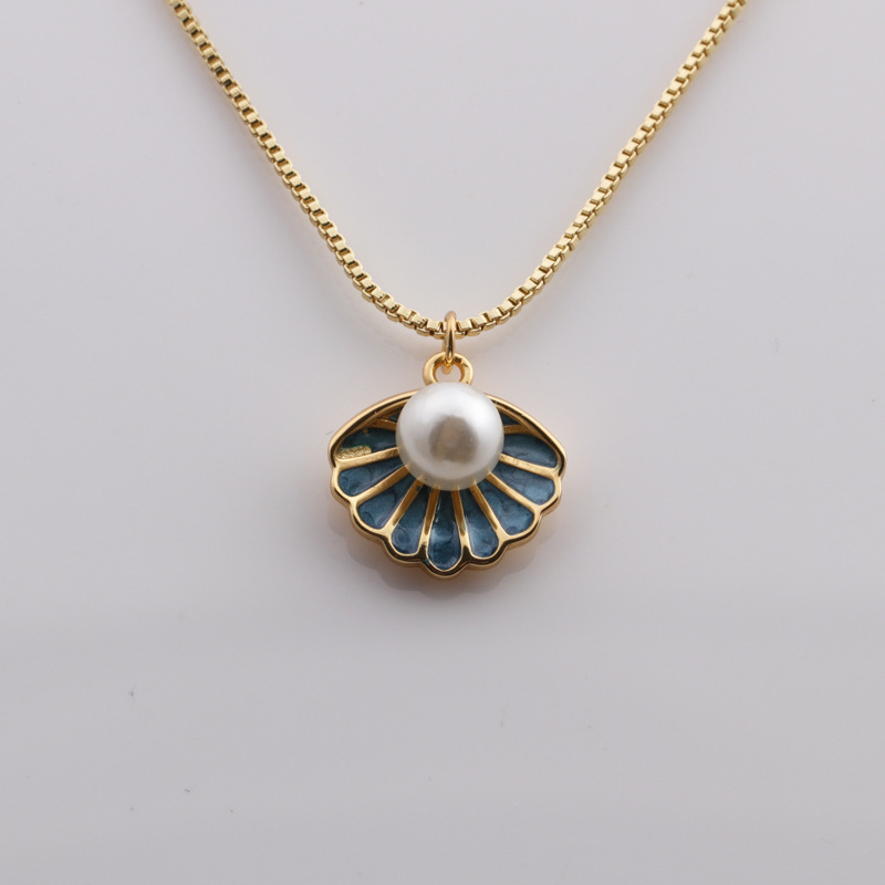 Copper Plated Real Gold Pearl Shell Oil Drop Pendant Necklace Simple Jewelry Accessories display picture 1