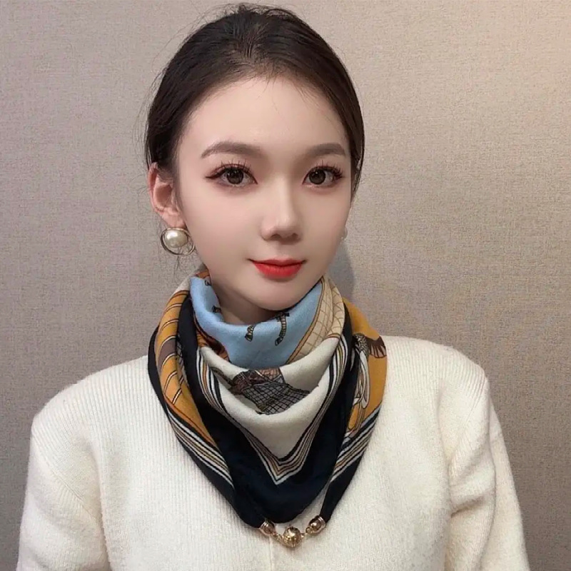 고귀한 말 + 자석 버클 스카프